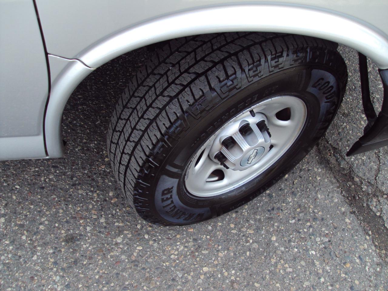 Chevrolet Express Passenger  2019