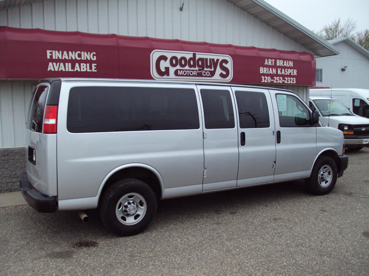 Chevrolet Express Passenger  2019