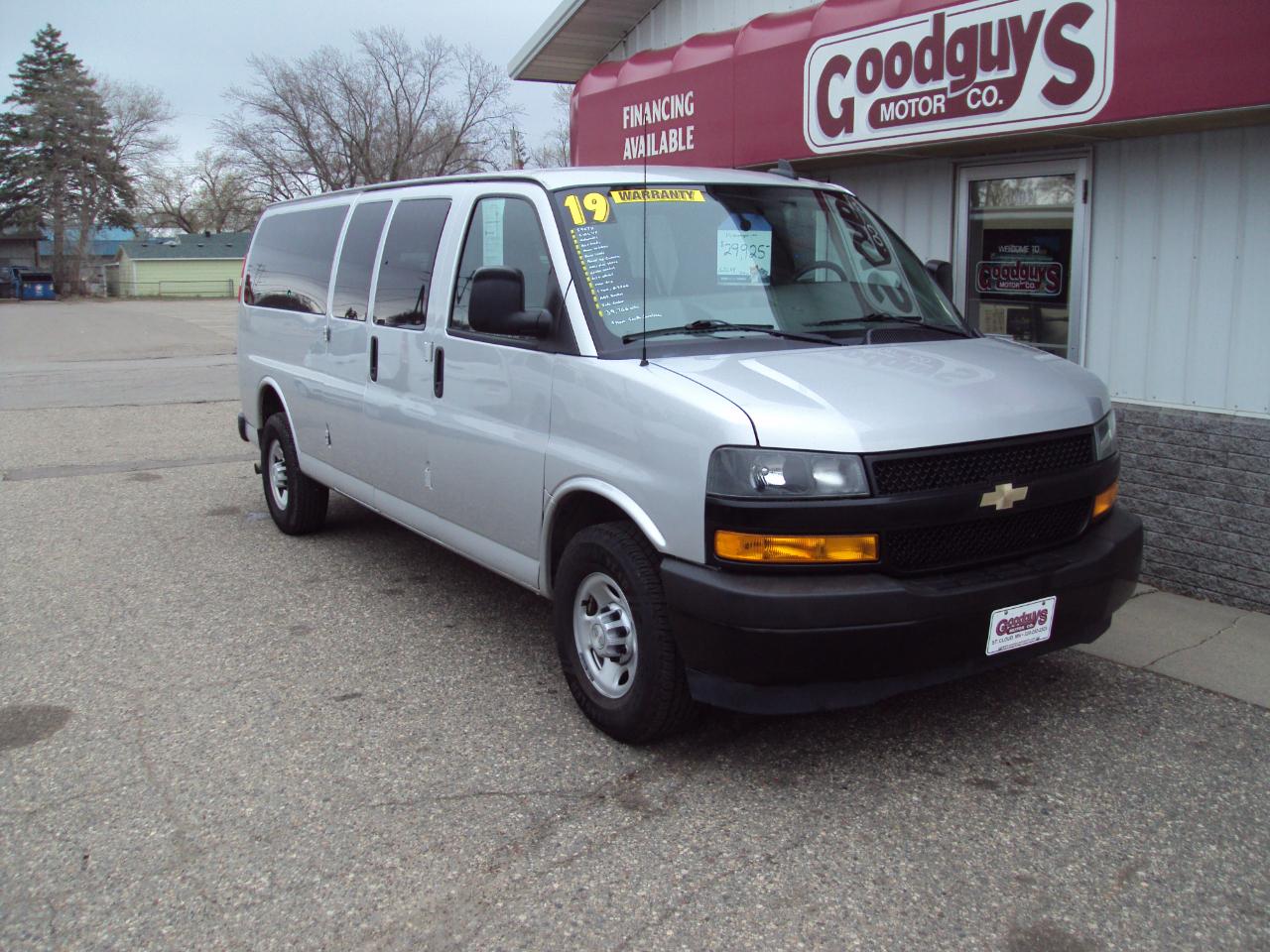 Chevrolet Express Passenger  2019