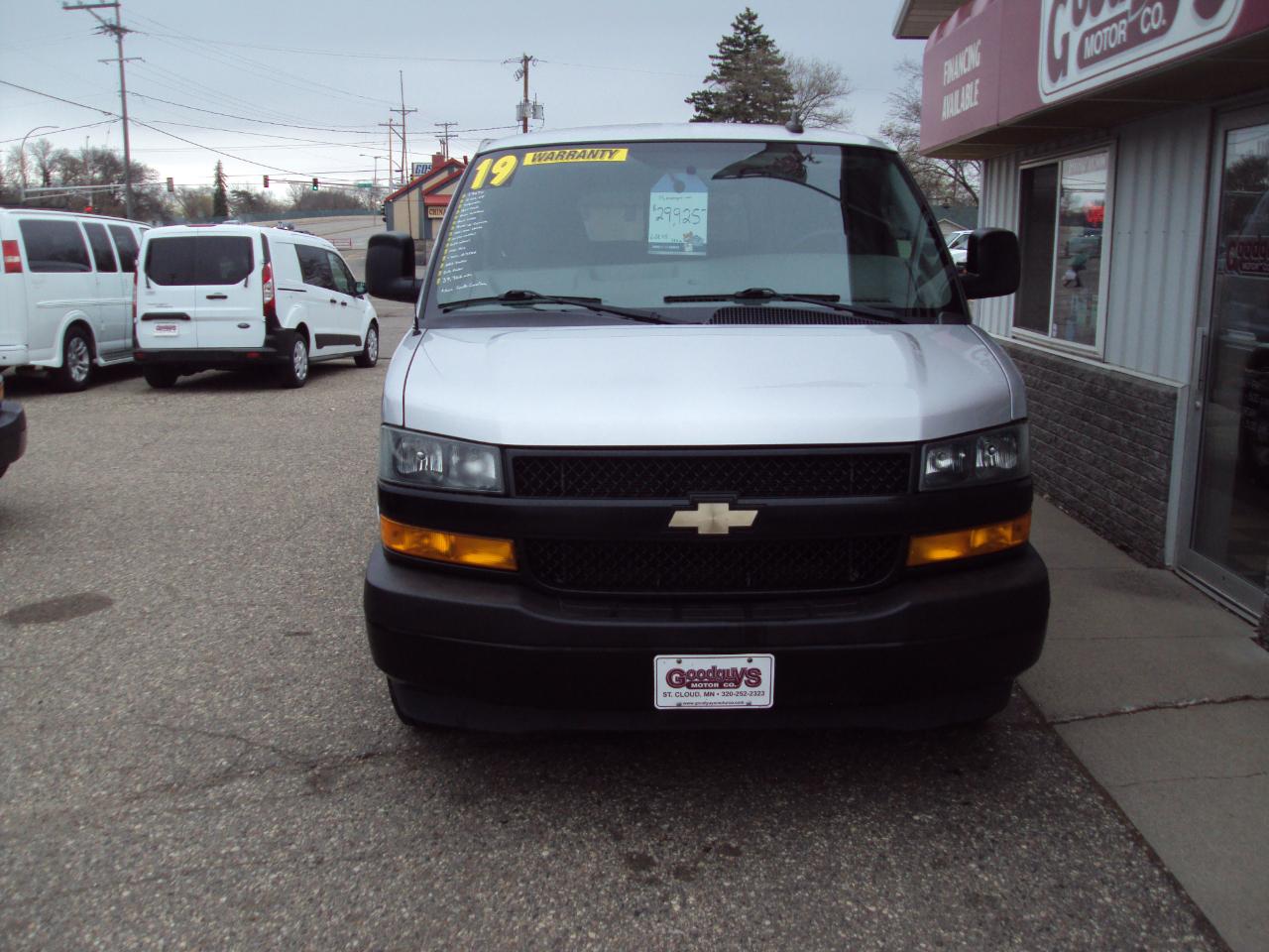 Chevrolet Express Passenger  2019