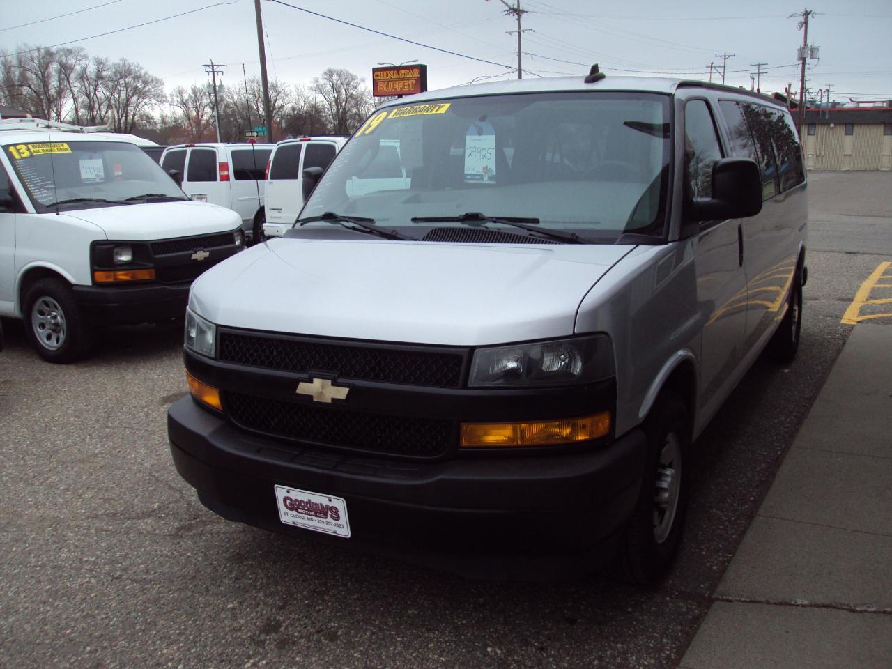 Chevrolet Express Passenger  2019
