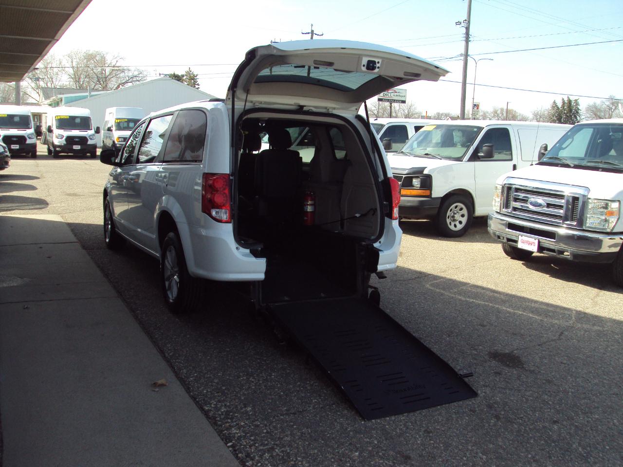 Dodge Grand Caravan  2020