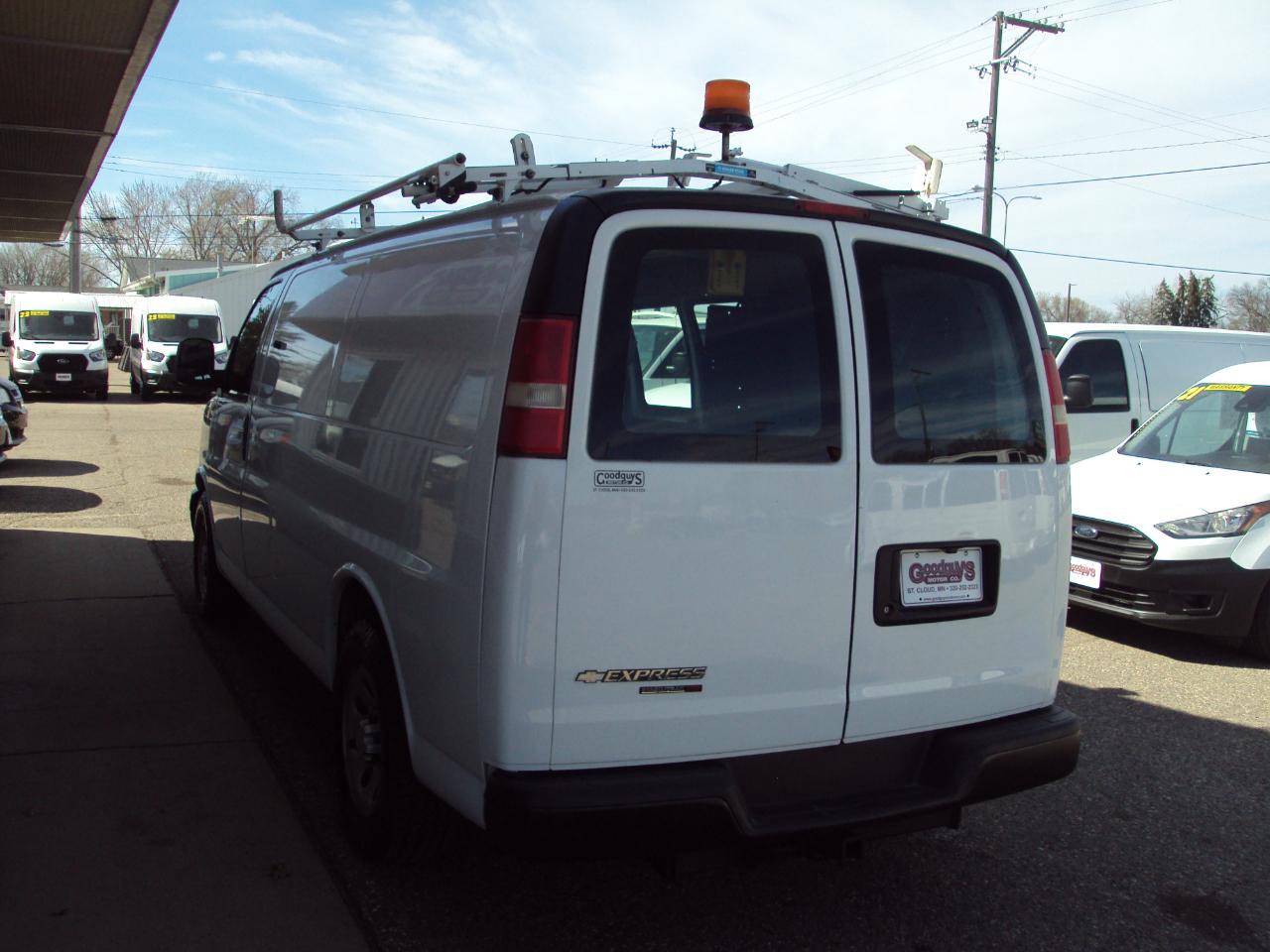 Chevrolet Express Cargo Van AWD 1500 135" 2013