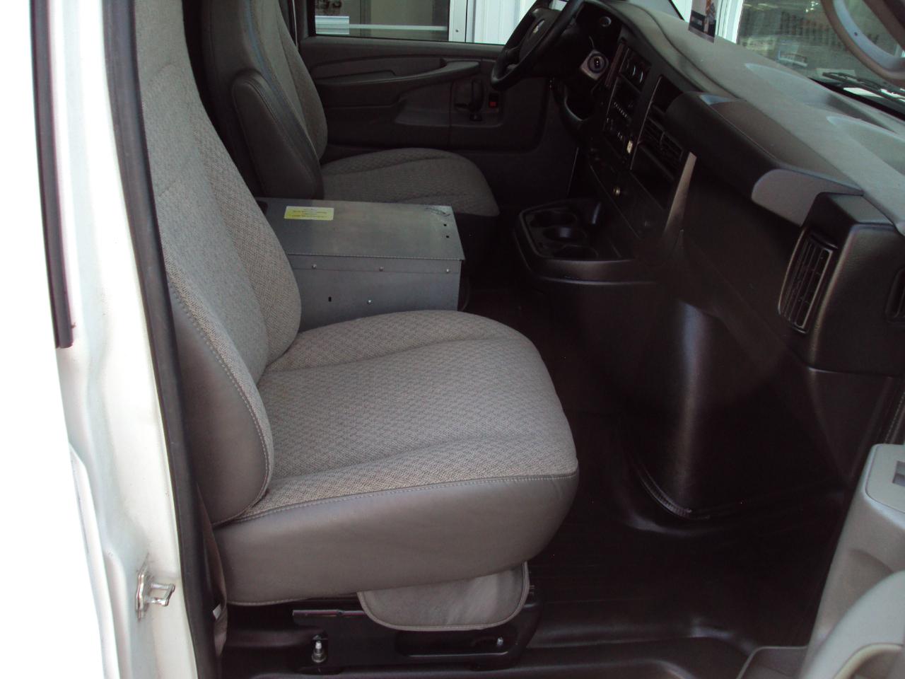 Chevrolet Express Cargo Van AWD 1500 135" 2013