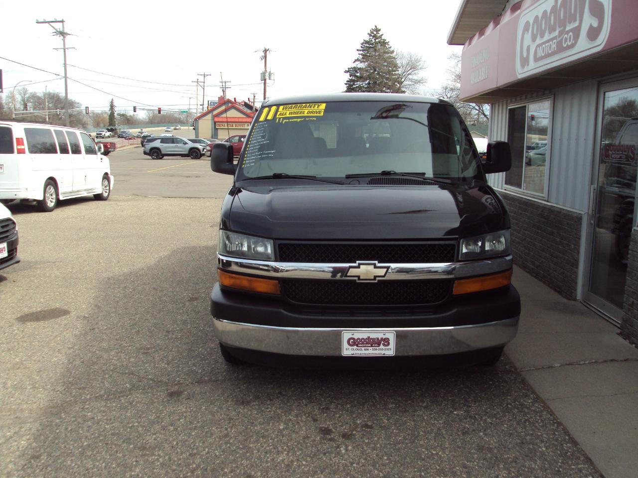 Chevrolet Express Passenger  2011