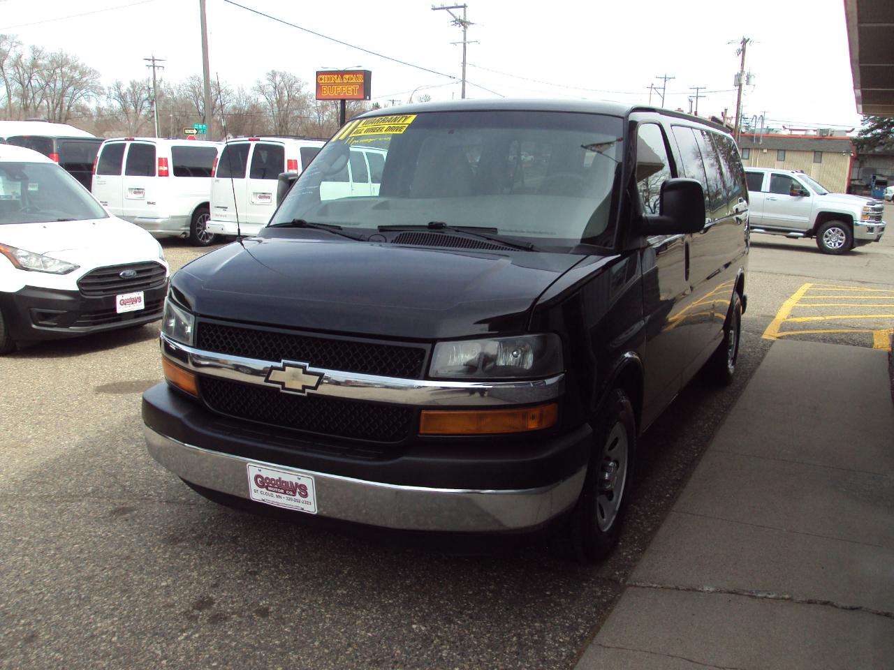 Chevrolet Express Passenger  2011
