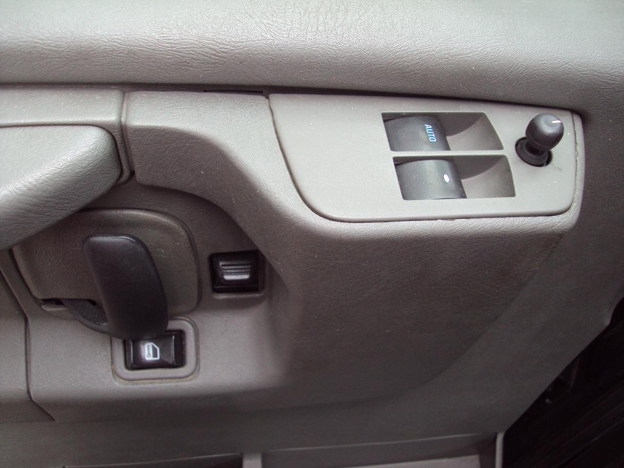 Chevrolet Express Passenger  2011