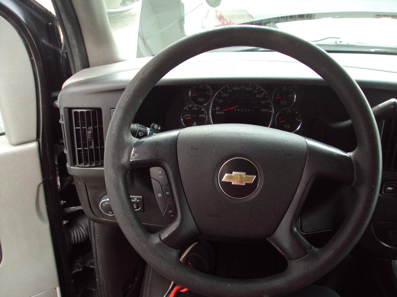 Chevrolet Express Passenger  2011