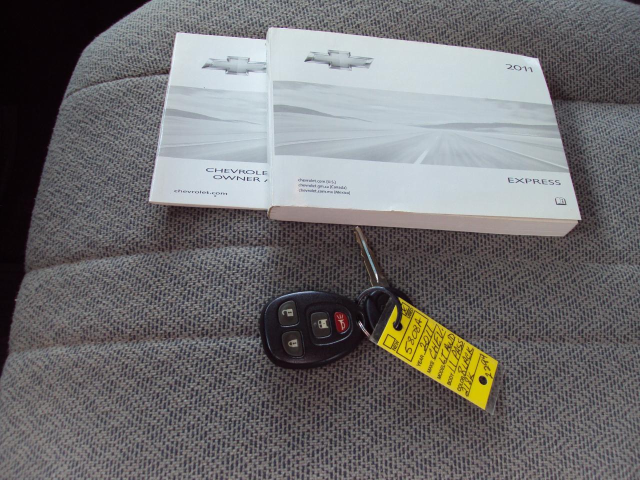 Chevrolet Express Passenger  2011