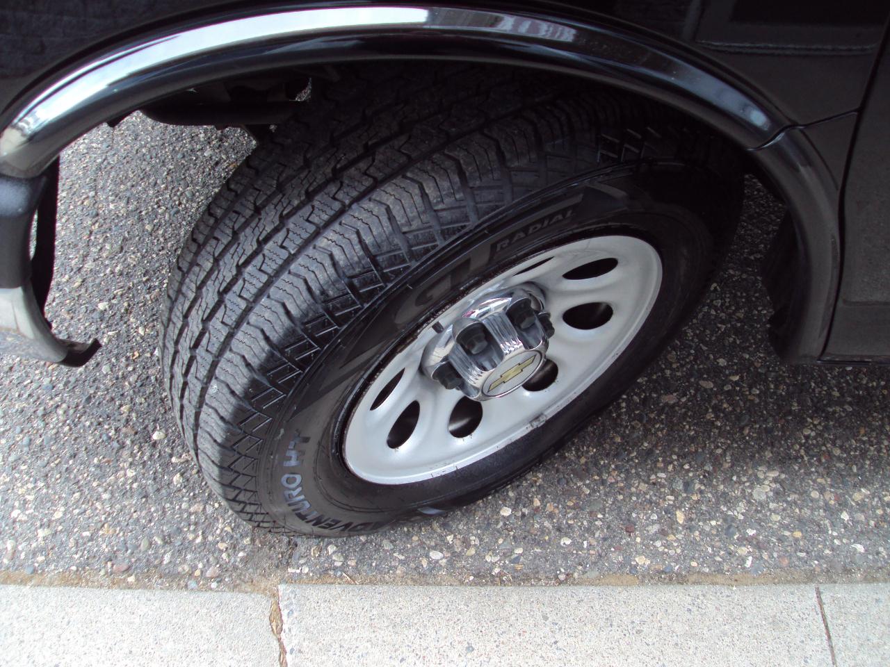 Chevrolet Express Passenger  2011