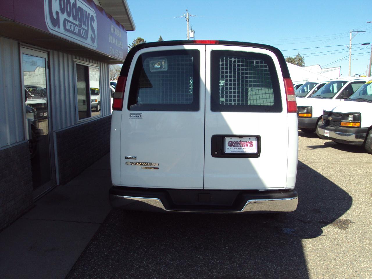 Chevrolet Express Cargo Van AWD 1500 135" 2012