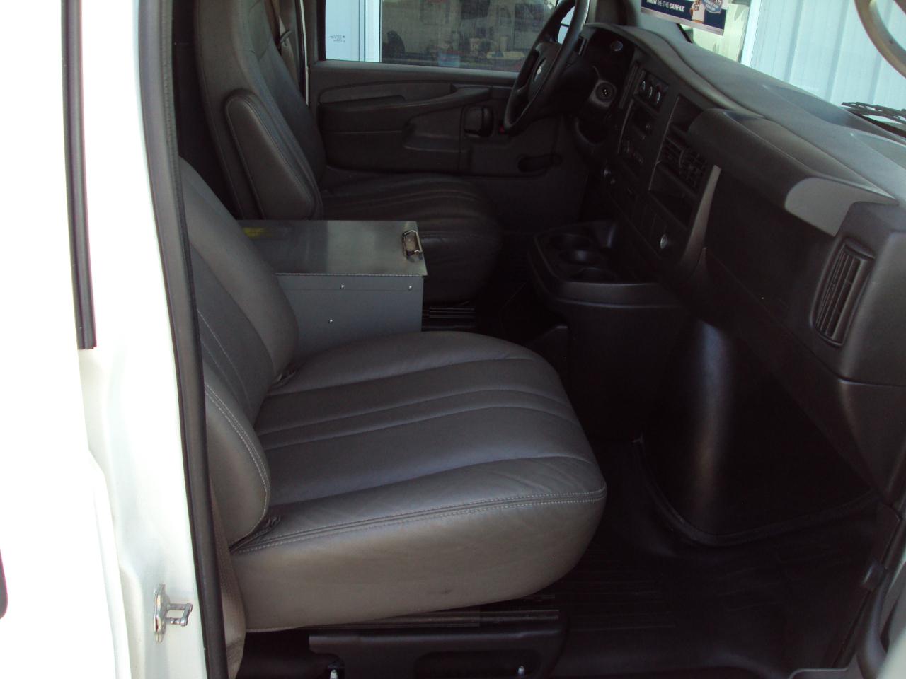 Chevrolet Express Cargo Van AWD 1500 135" 2012