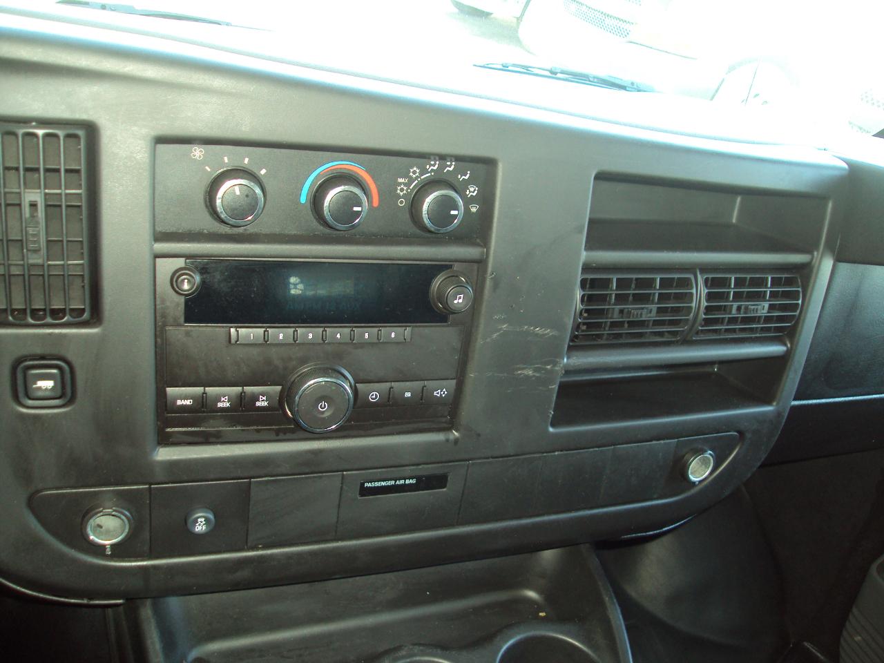 Chevrolet Express Cargo Van AWD 1500 135" 2012