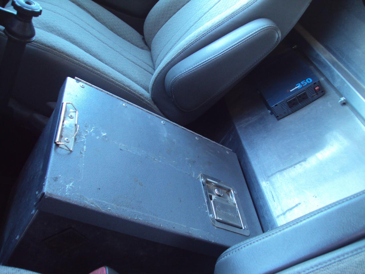 Chevrolet Express Cargo Van AWD 1500 135" 2010