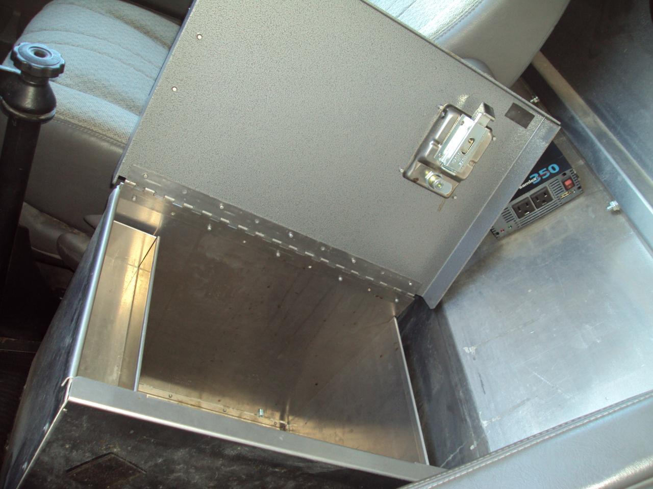 Chevrolet Express Cargo Van AWD 1500 135" 2010