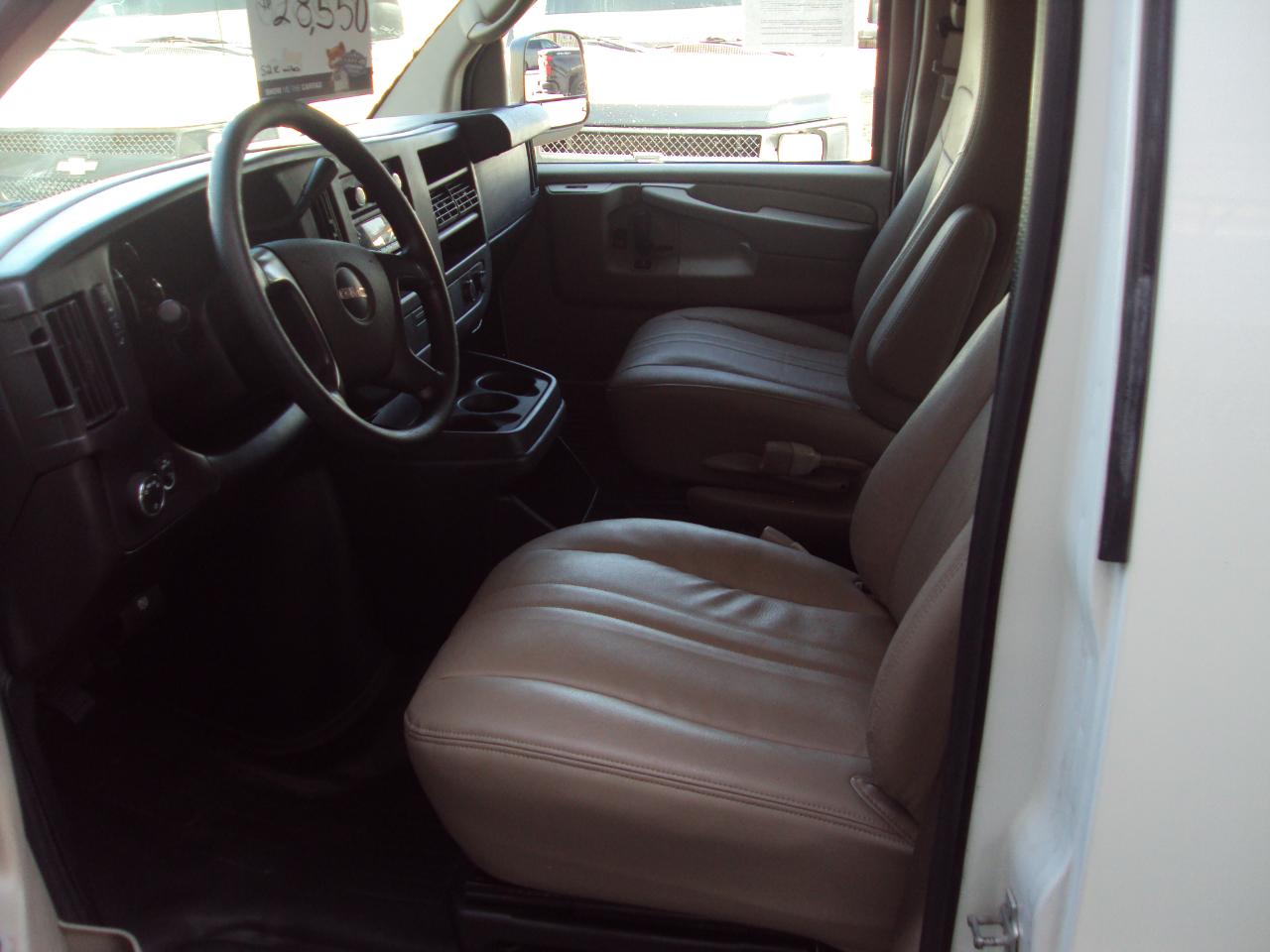 GMC Savana Cargo Van AWD 1500 135" 2012