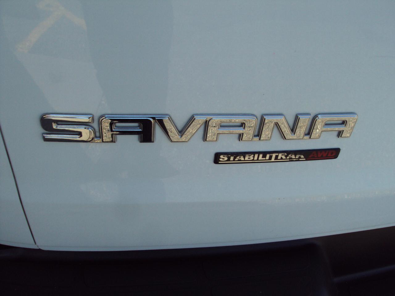 GMC Savana Cargo Van AWD 1500 135" 2012