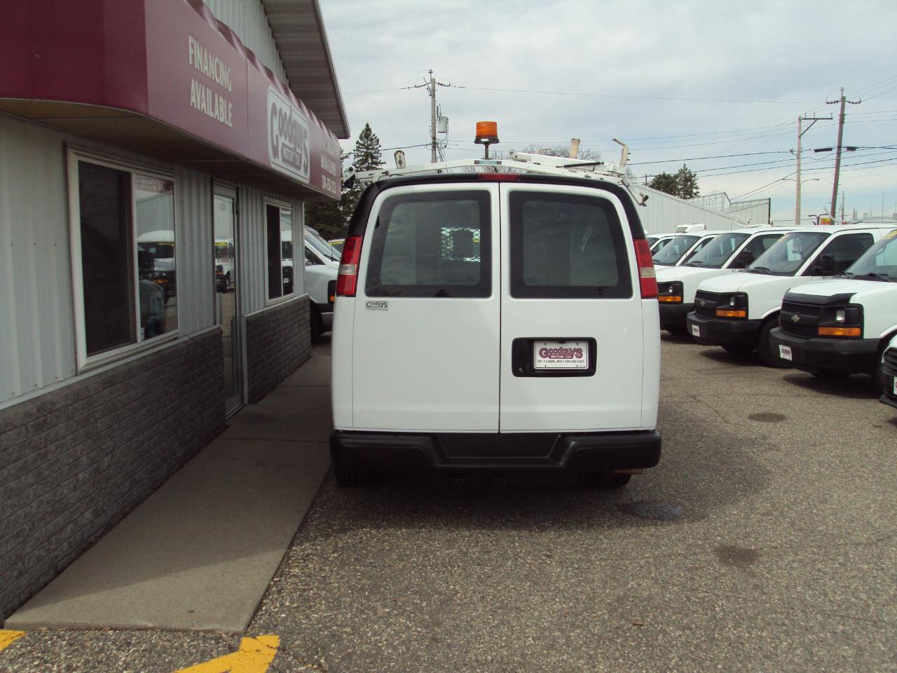 Chevrolet Express Cargo Van AWD 1500 135" 2013