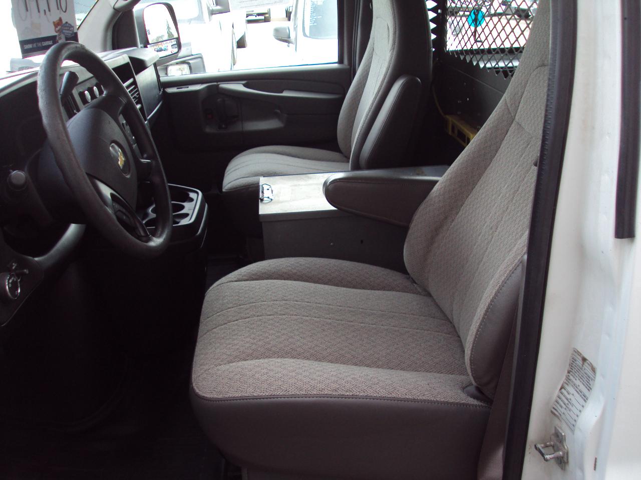 Chevrolet Express Cargo Van AWD 1500 135" 2013