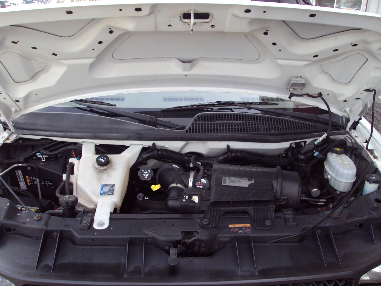 Chevrolet Express Cargo Van AWD 1500 135" 2013