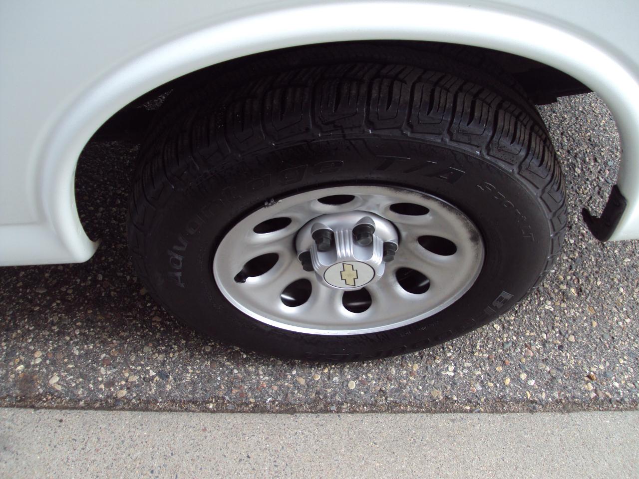 Chevrolet Express Cargo Van AWD 1500 135" 2013