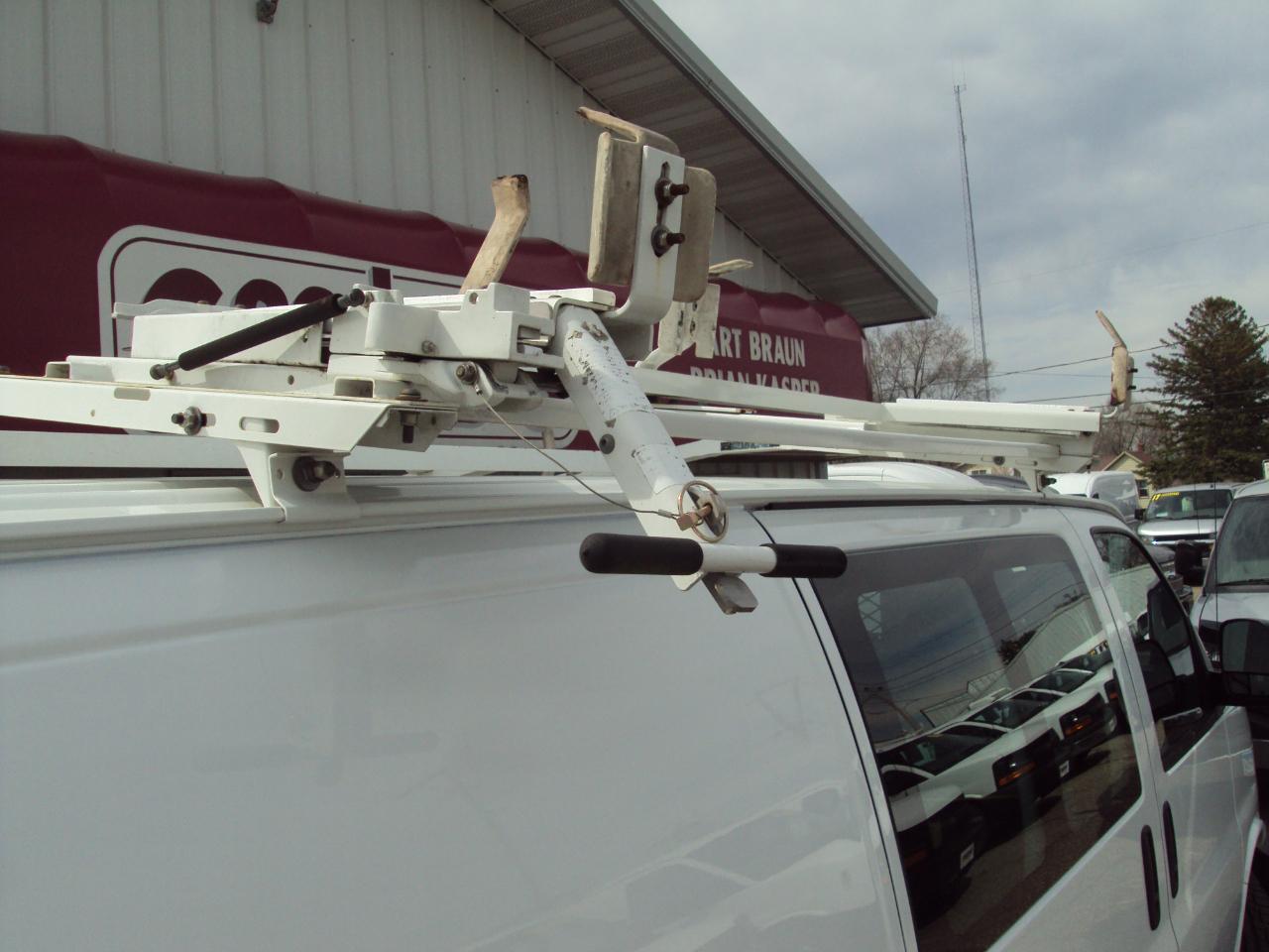 Chevrolet Express Cargo Van AWD 1500 135" 2013