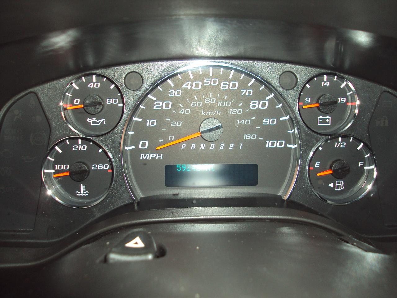 Chevrolet Express Passenger AWD 1500 135" LS 2014