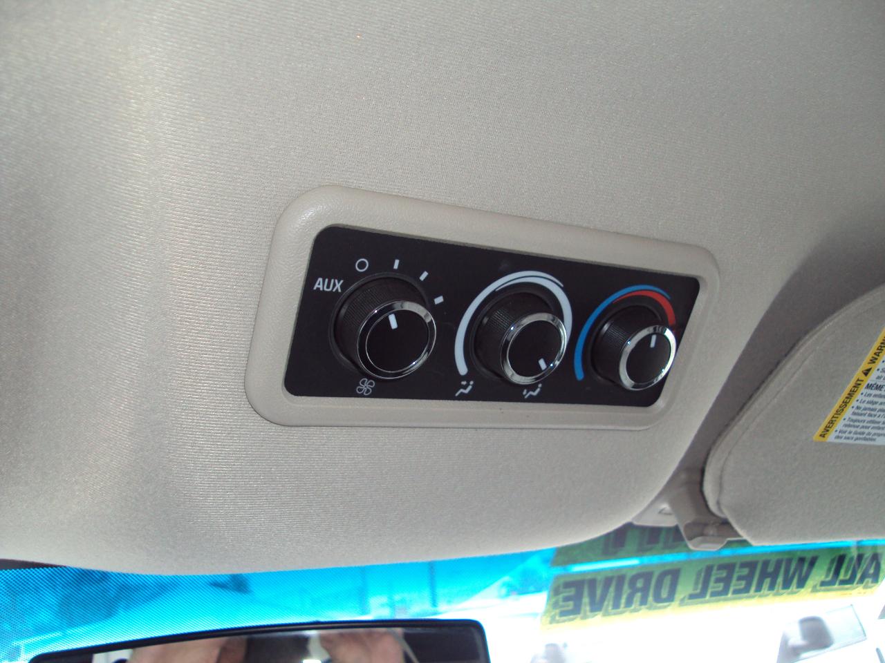 Chevrolet Express Passenger AWD 1500 135" LS 2014