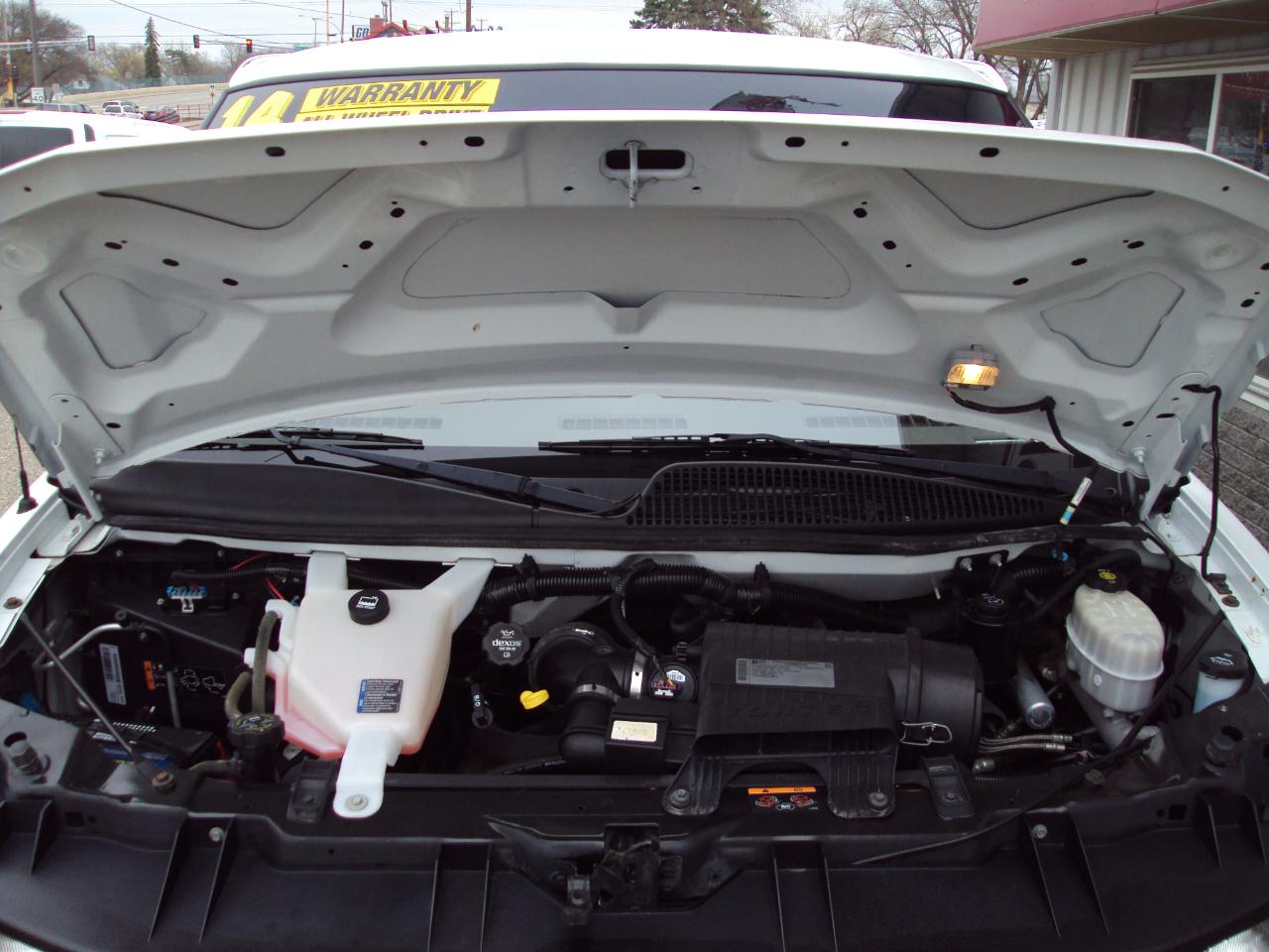 Chevrolet Express Passenger AWD 1500 135" LS 2014