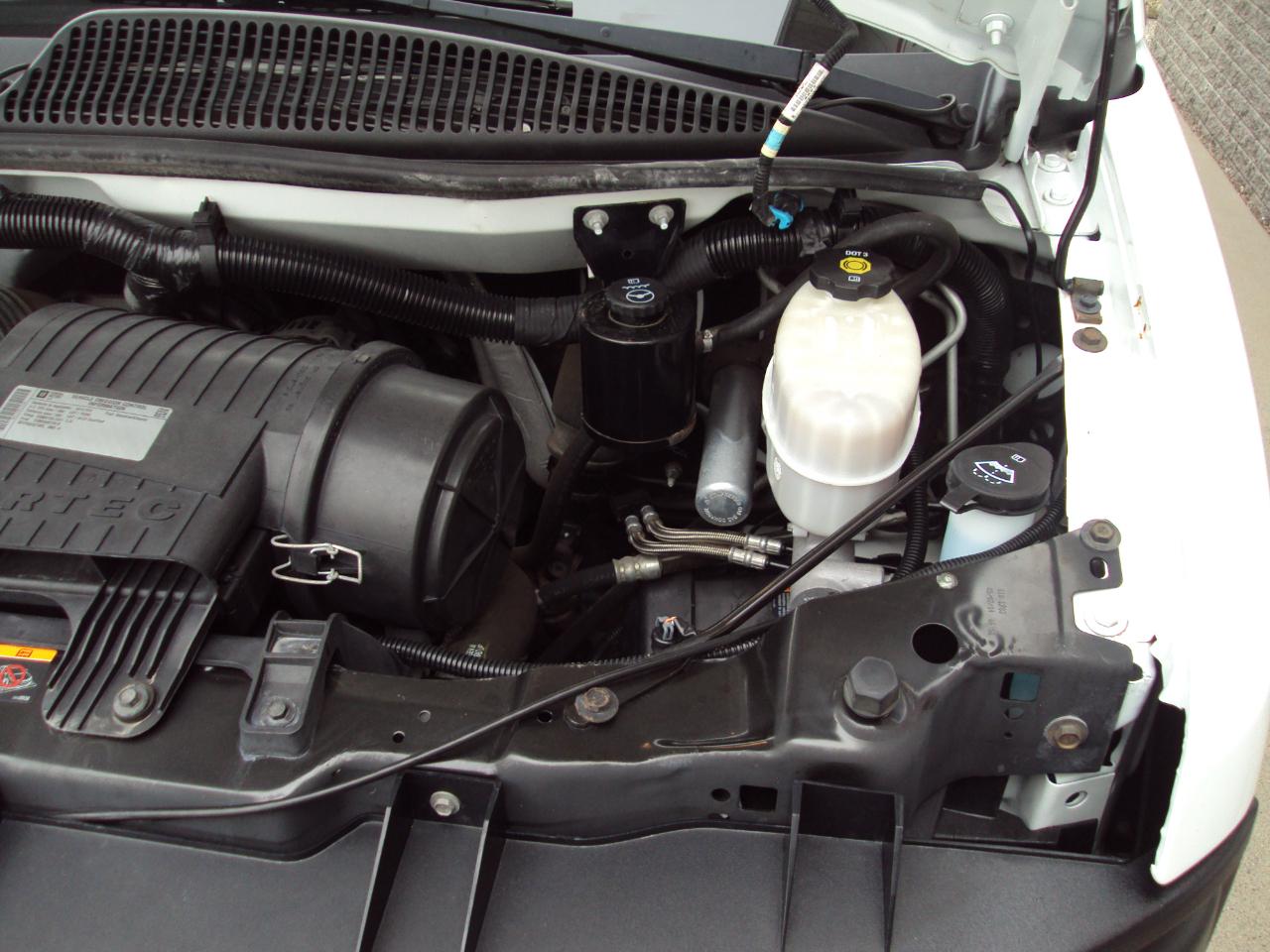 Chevrolet Express Passenger AWD 1500 135" LS 2014