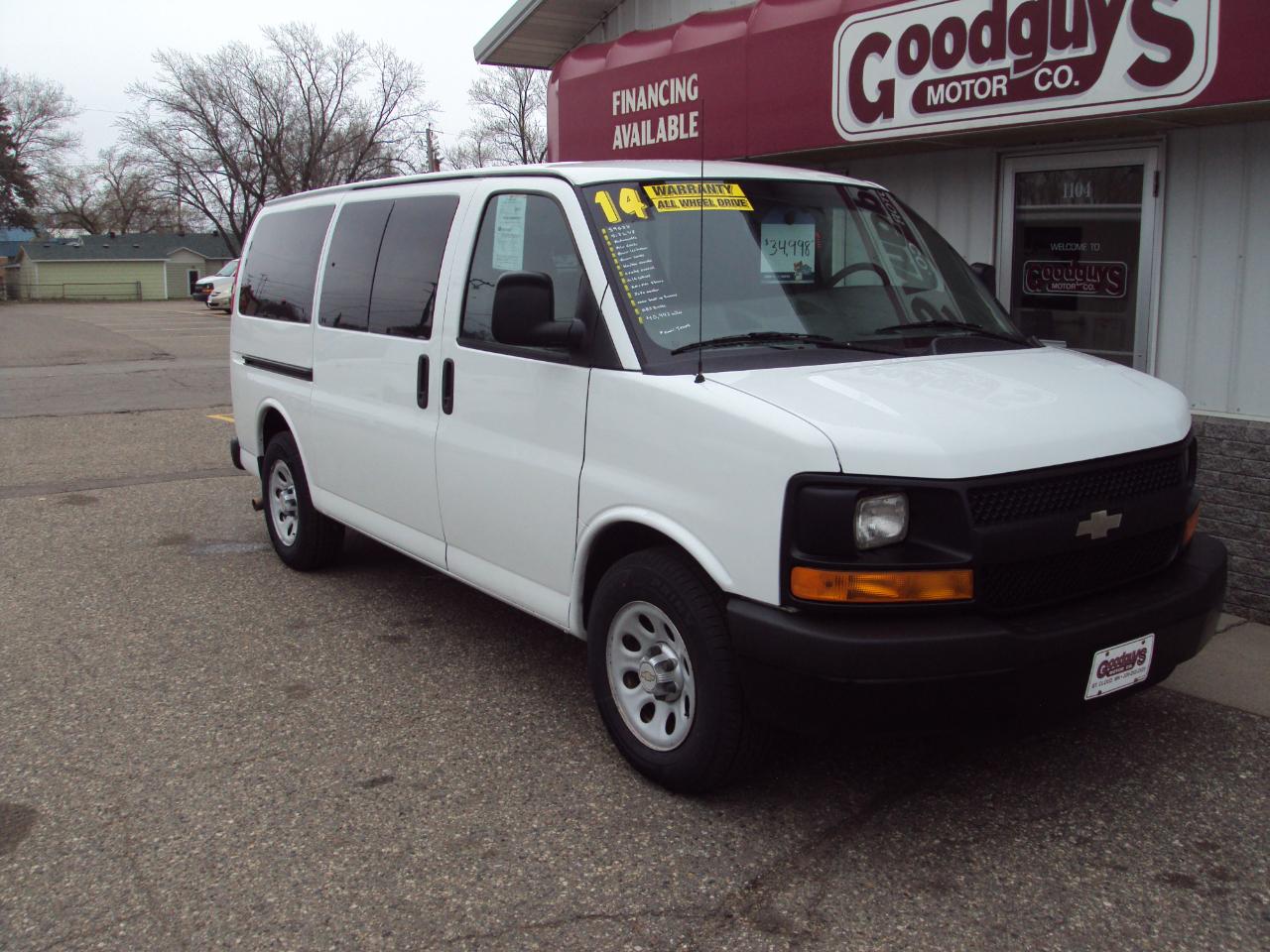 Chevrolet Express Passenger AWD 1500 135" LS 2014