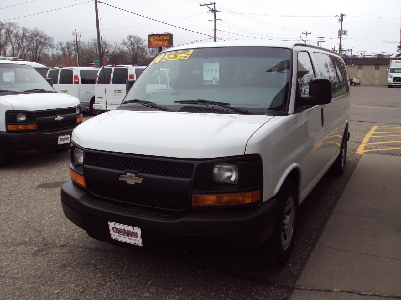 Chevrolet Express Passenger AWD 1500 135" LS 2014