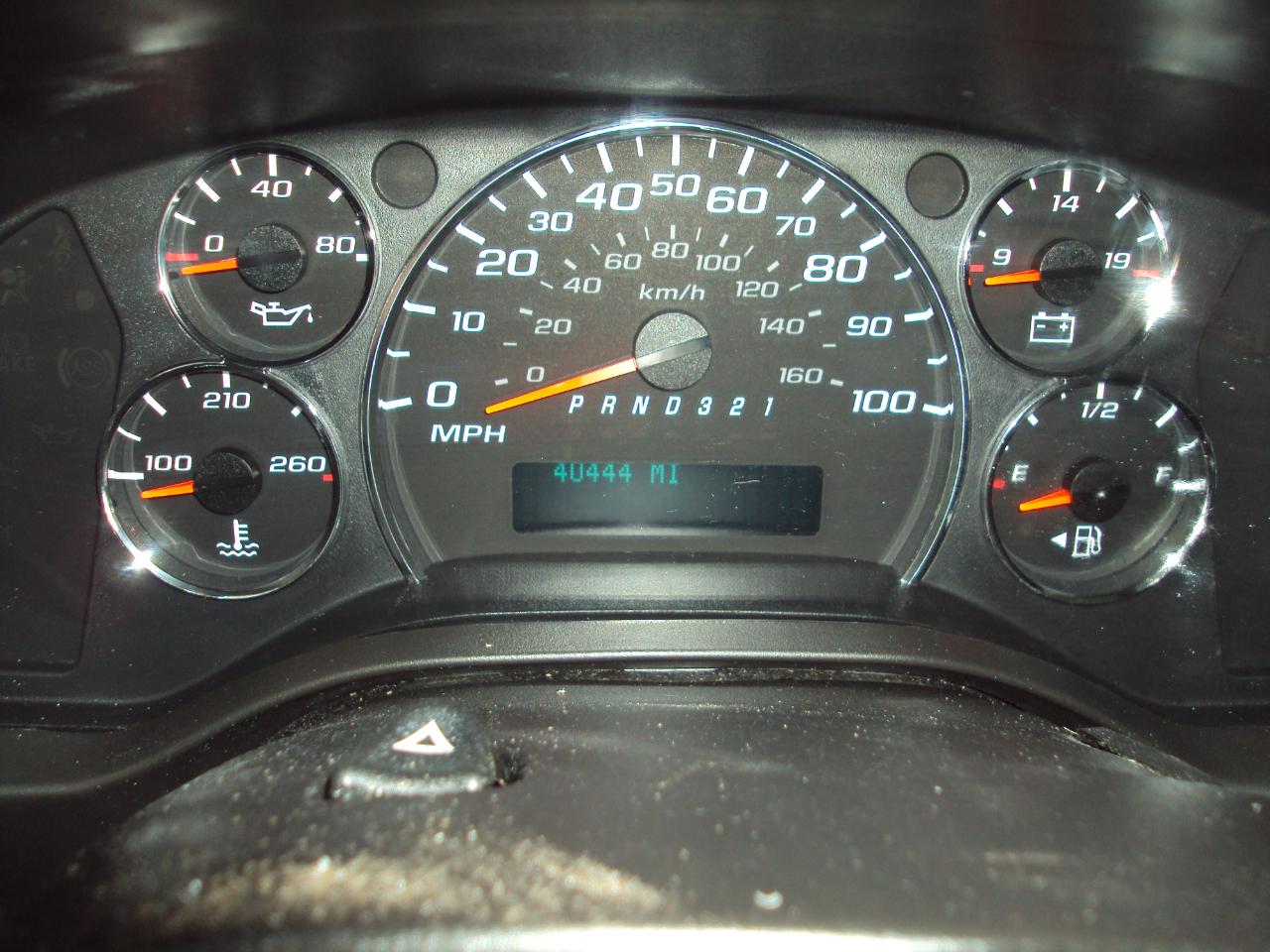 Chevrolet Express Passenger AWD 1500 135" LS 2014