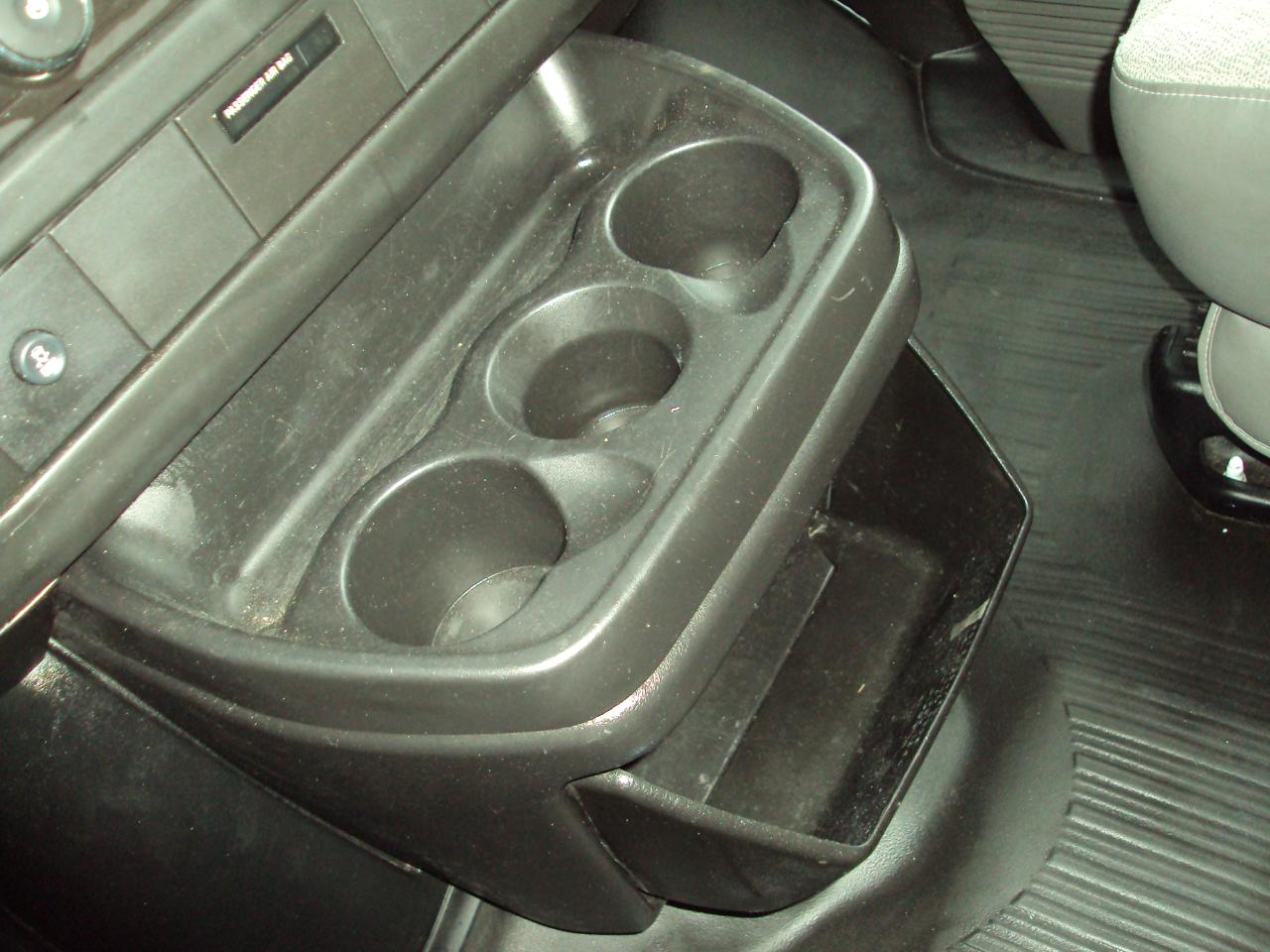 Chevrolet Express Passenger AWD 1500 135" LS 2014