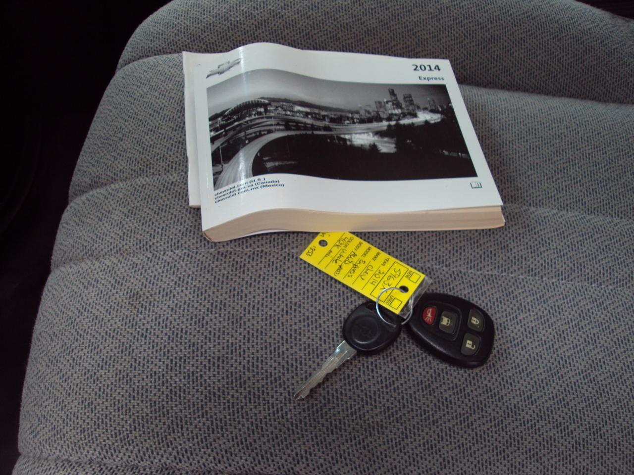 Chevrolet Express Passenger AWD 1500 135" LS 2014