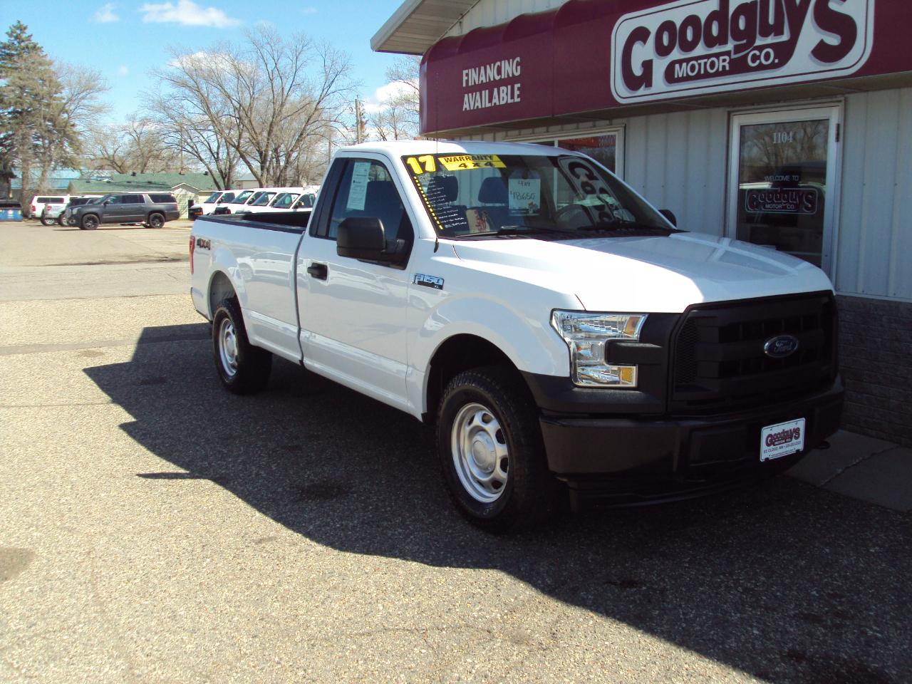 Ford F-150 XLT 4WD Reg Cab 8' Box 2017
