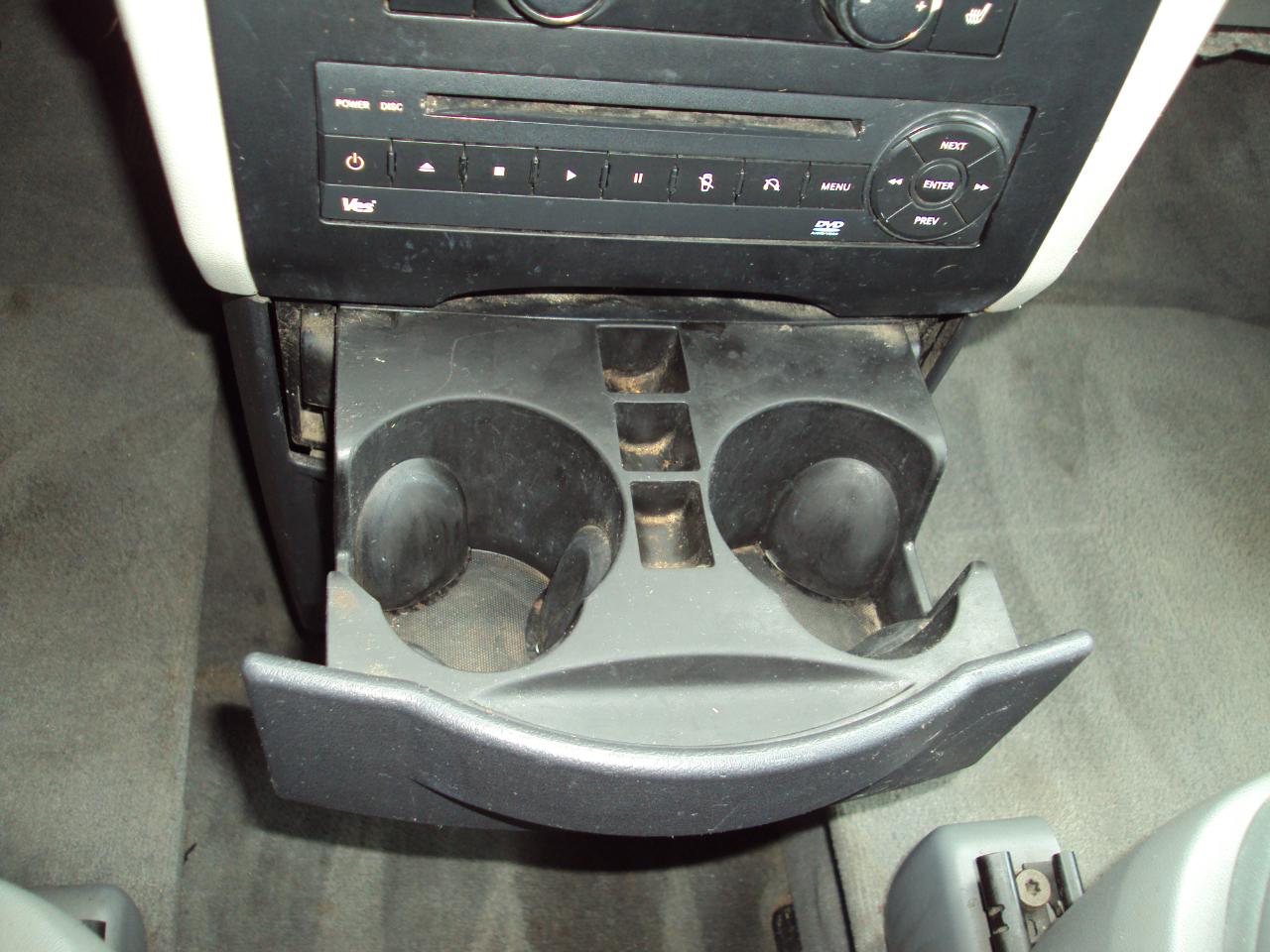 Volkswagen Routan  2012