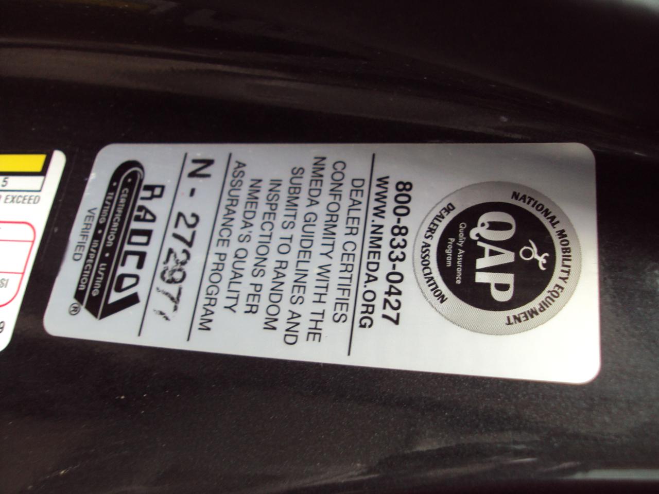 Volkswagen Routan  2012