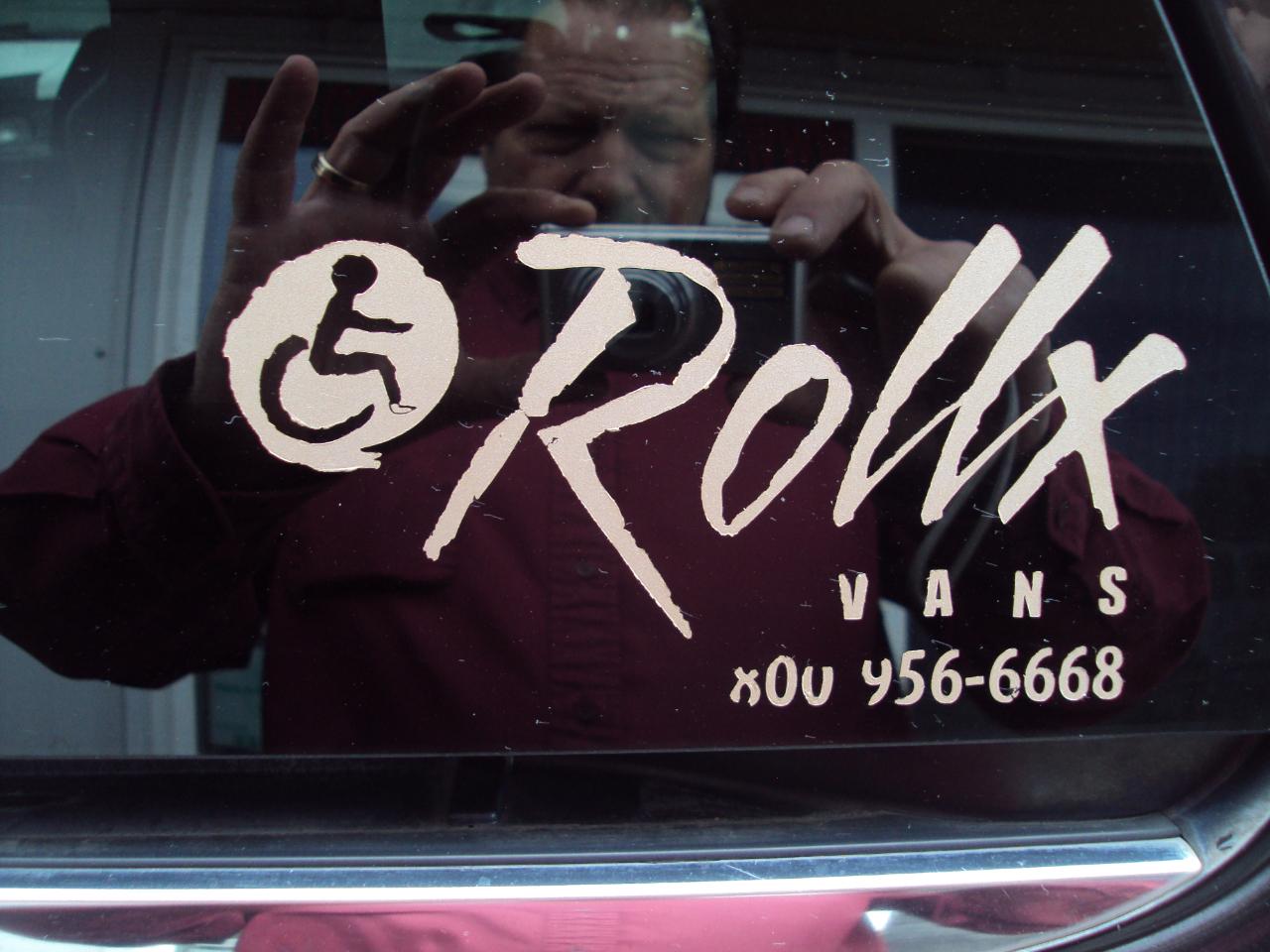 Volkswagen Routan  2012