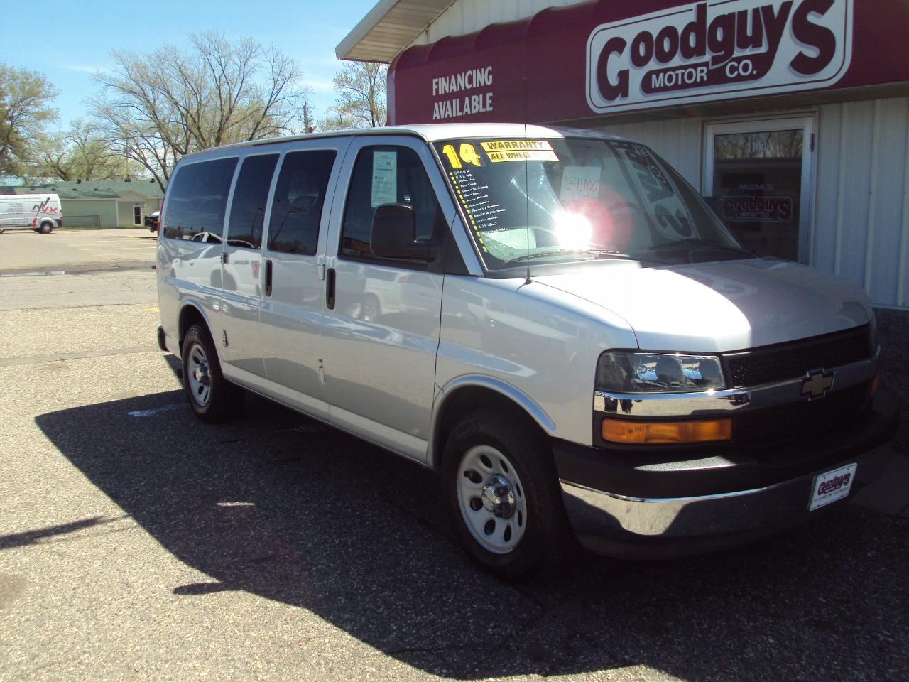 Chevrolet Express Passenger AWD 1500 135" LT 2014