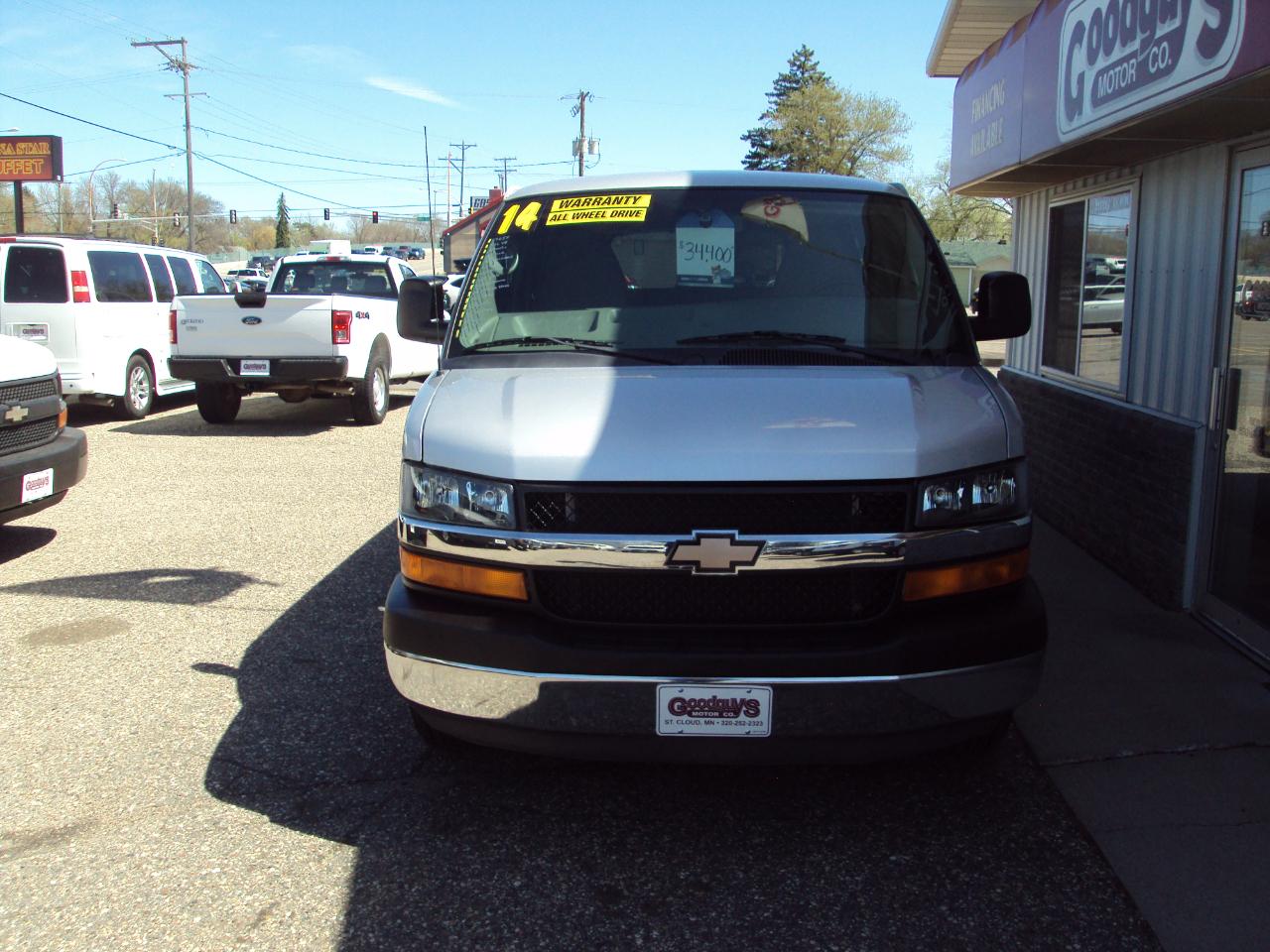 Chevrolet Express Passenger AWD 1500 135" LT 2014