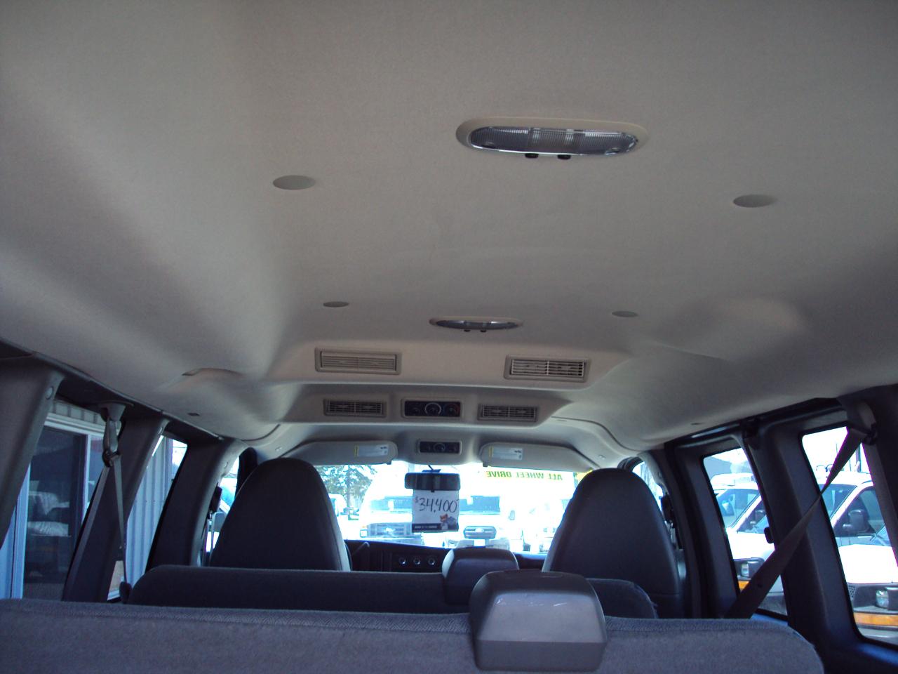 Chevrolet Express Passenger AWD 1500 135" LT 2014