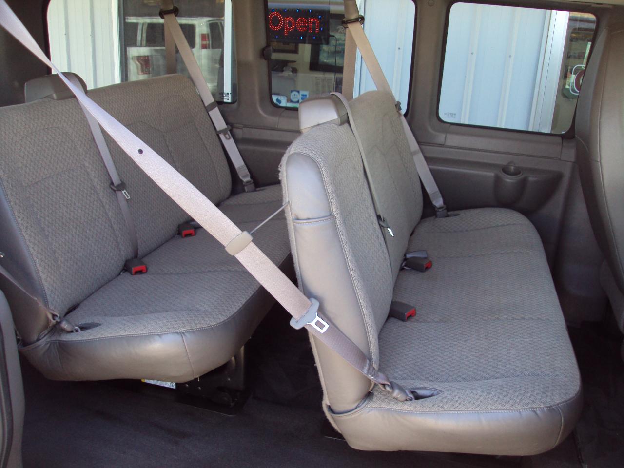 Chevrolet Express Passenger AWD 1500 135" LT 2014