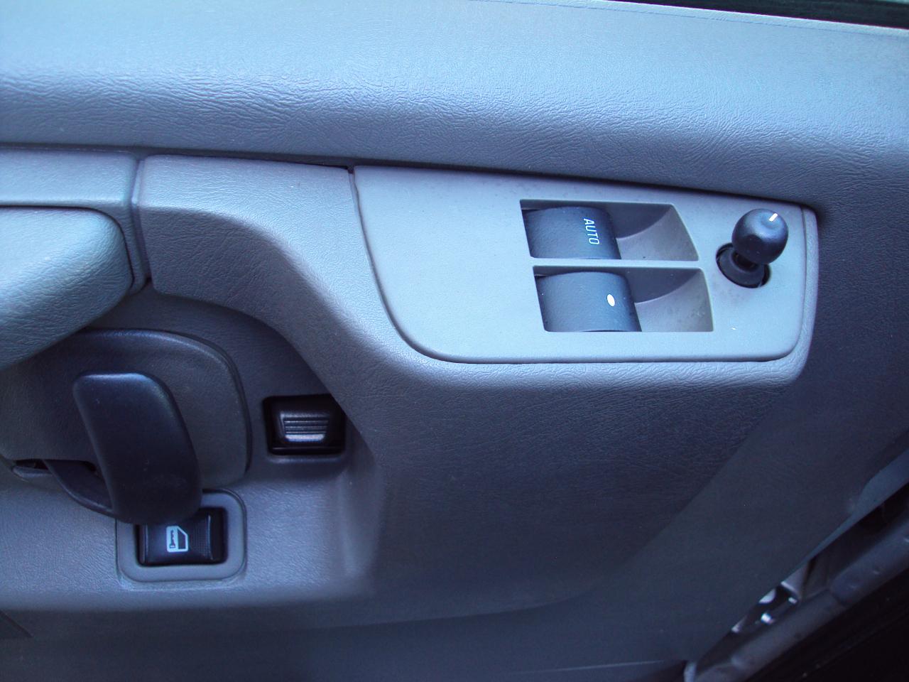 Chevrolet Express Passenger AWD 1500 135" LT 2014