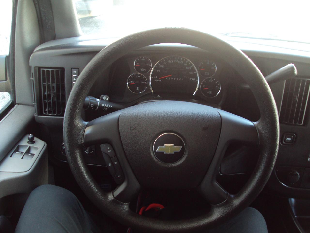 Chevrolet Express Passenger AWD 1500 135" LT 2014