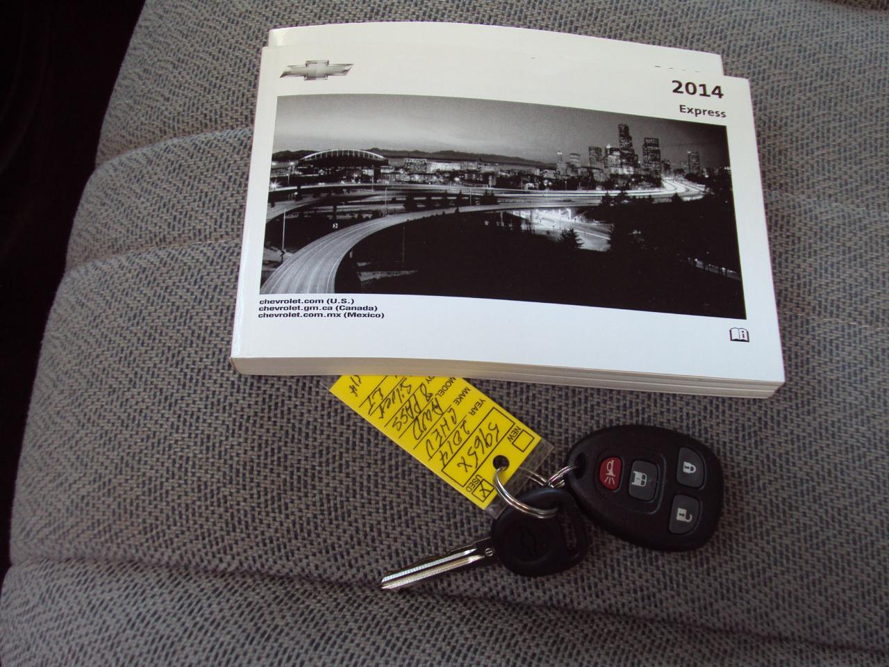 Chevrolet Express Passenger AWD 1500 135" LT 2014