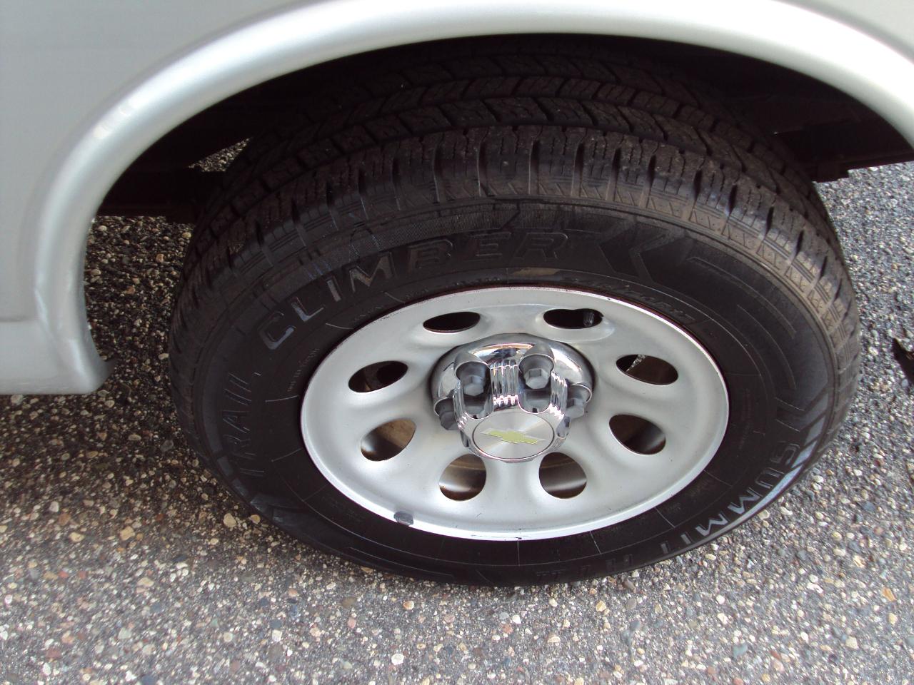 Chevrolet Express Passenger AWD 1500 135" LT 2014