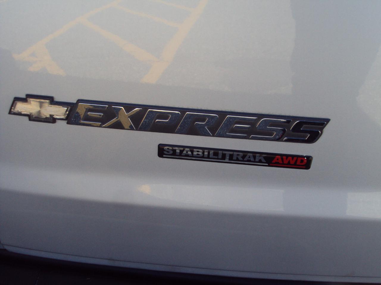 Chevrolet Express Passenger AWD 1500 135" LT 2014