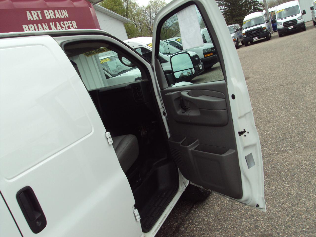 Chevrolet Express Cargo Van AWD 1500 135" 2012