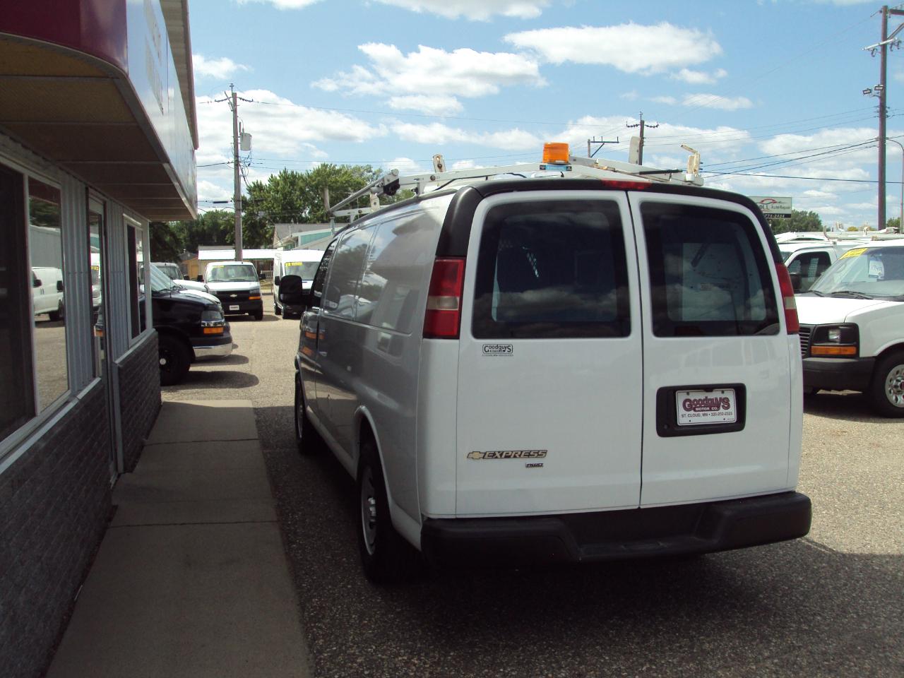 Chevrolet Express Cargo Van AWD 1500 135" 2012